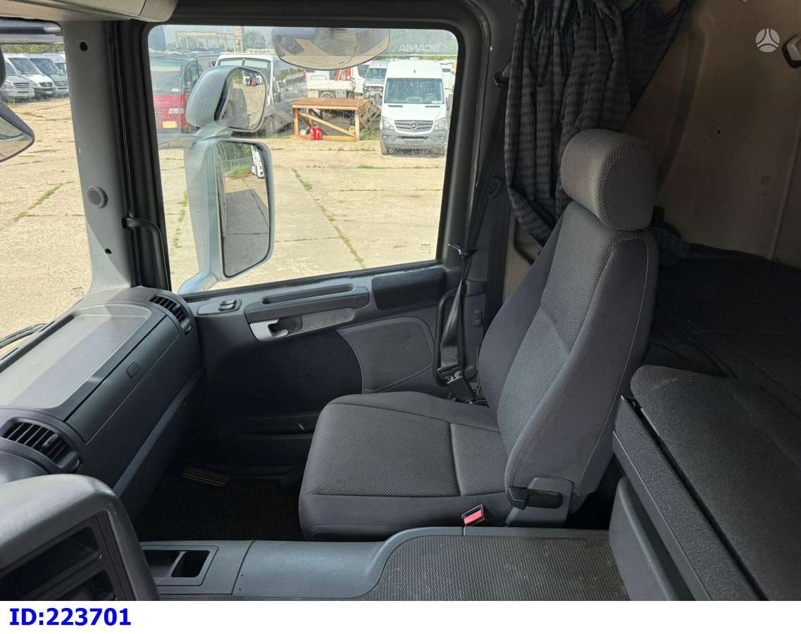 Scania P420, flatbeds