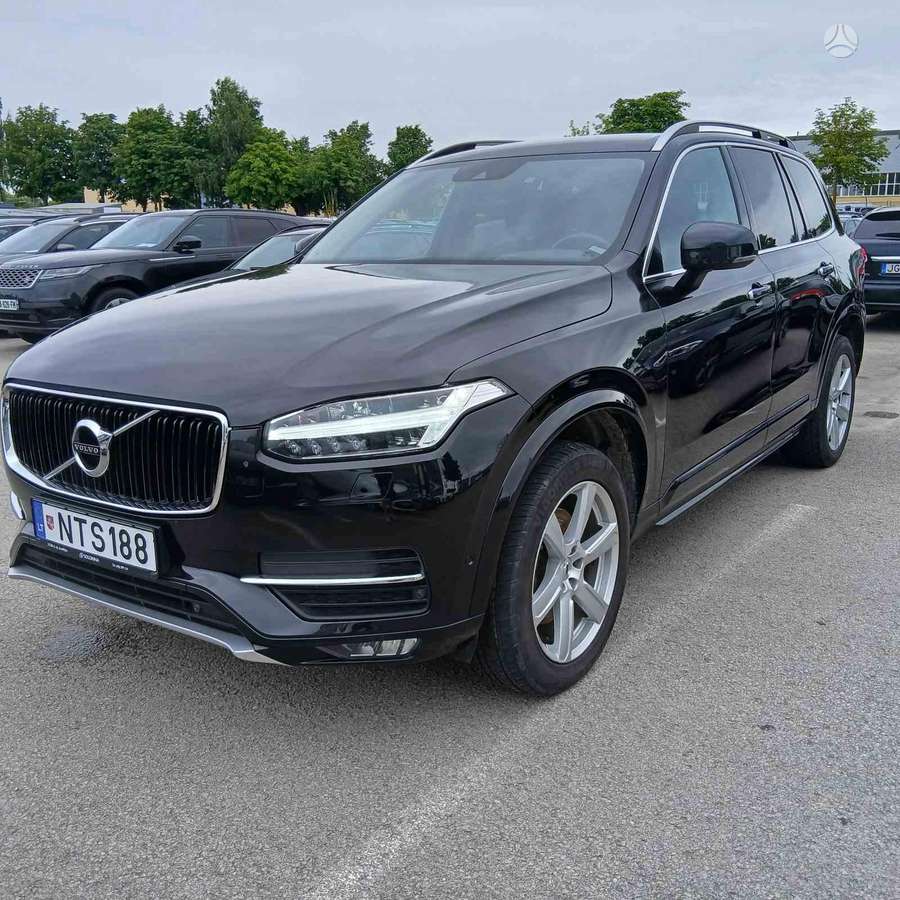 Volvo XC90 - 1