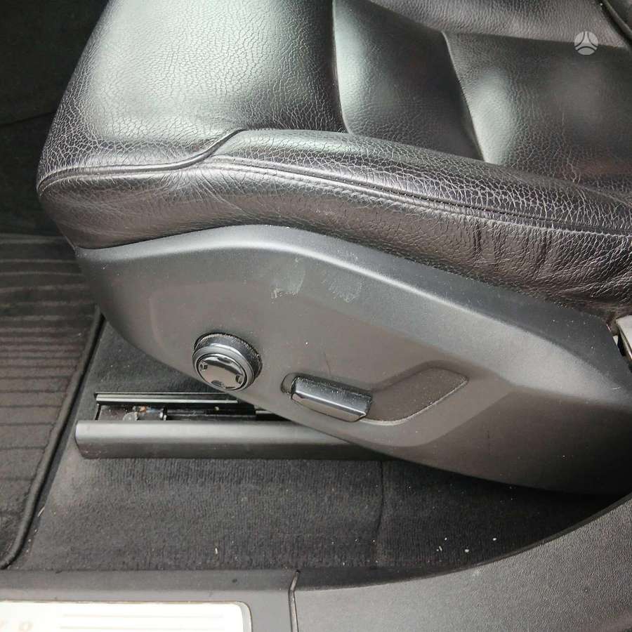 Volvo XC90 - 11