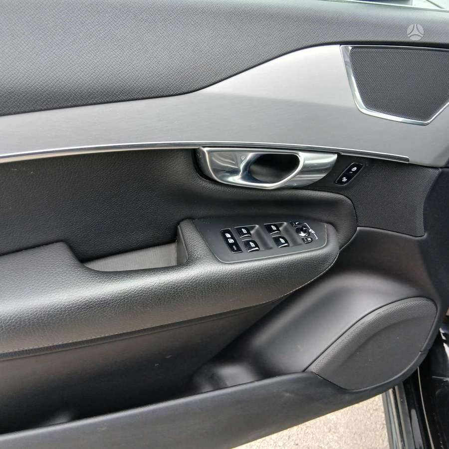 Volvo XC90 - 12