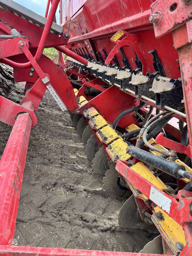 Vaderstad Rapid 400c, seeders, planters