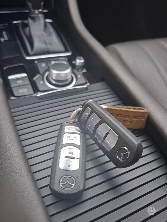 Mazda 6, 2.2 l., Седан