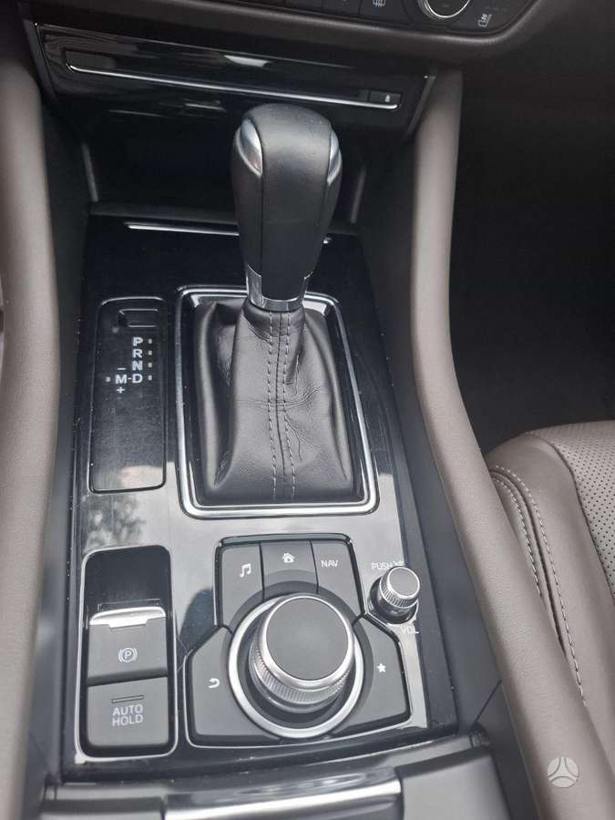 Mazda 6, 2.2 l., Седан