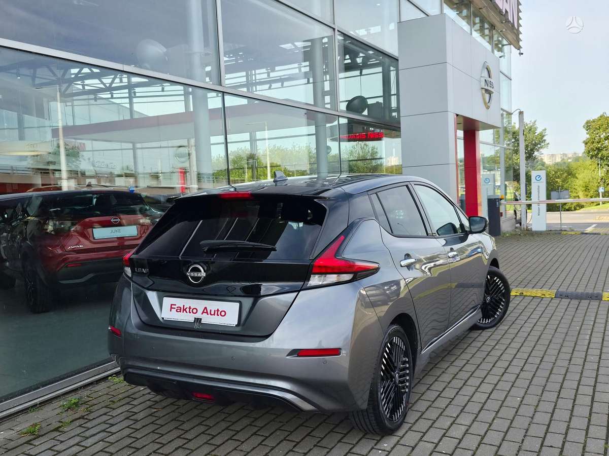 Nissan Leaf, hečbekas
