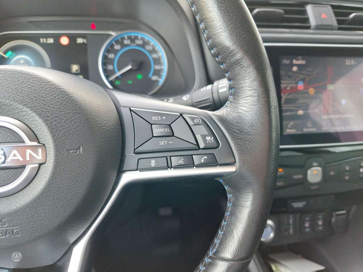 Nissan Leaf, hečbekas