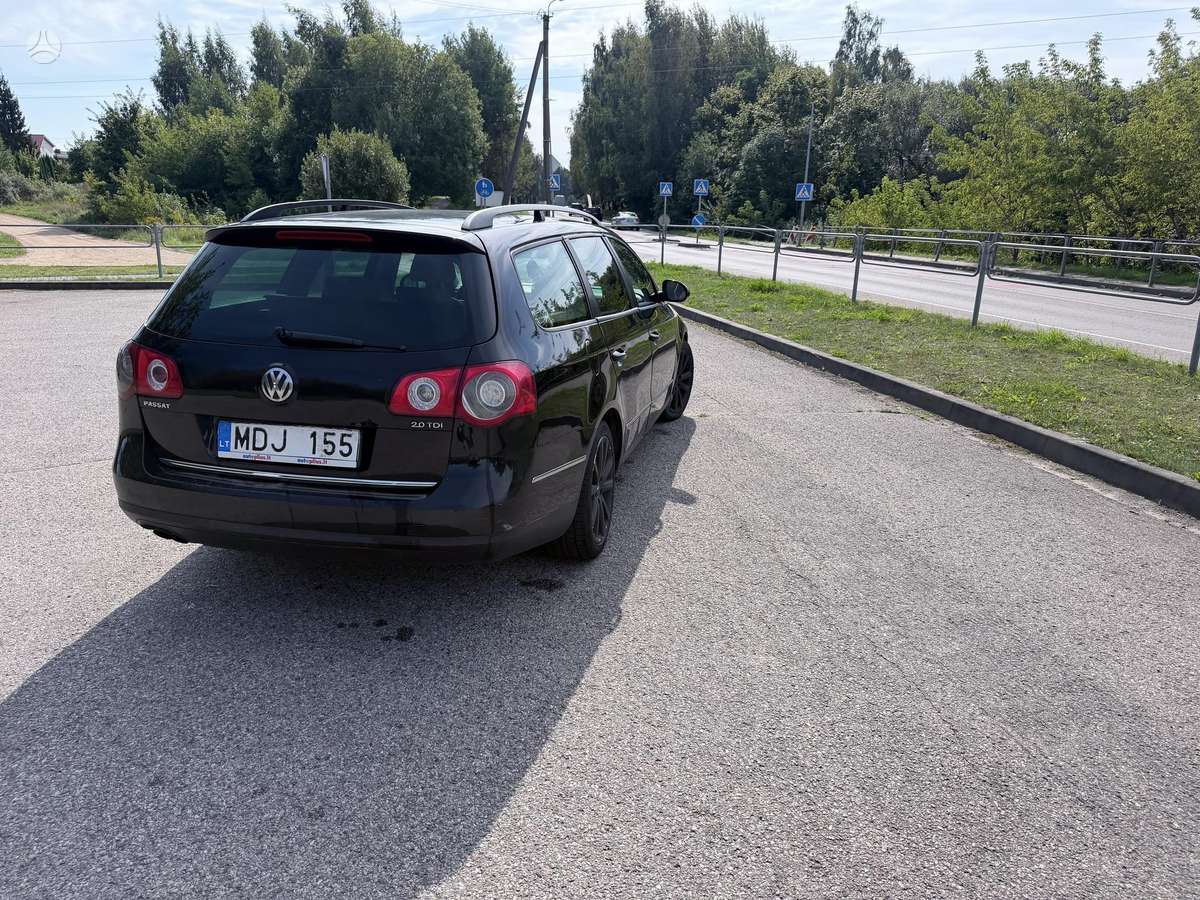 Volkswagen Passat - 4