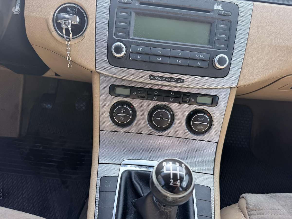 Volkswagen Passat - 7