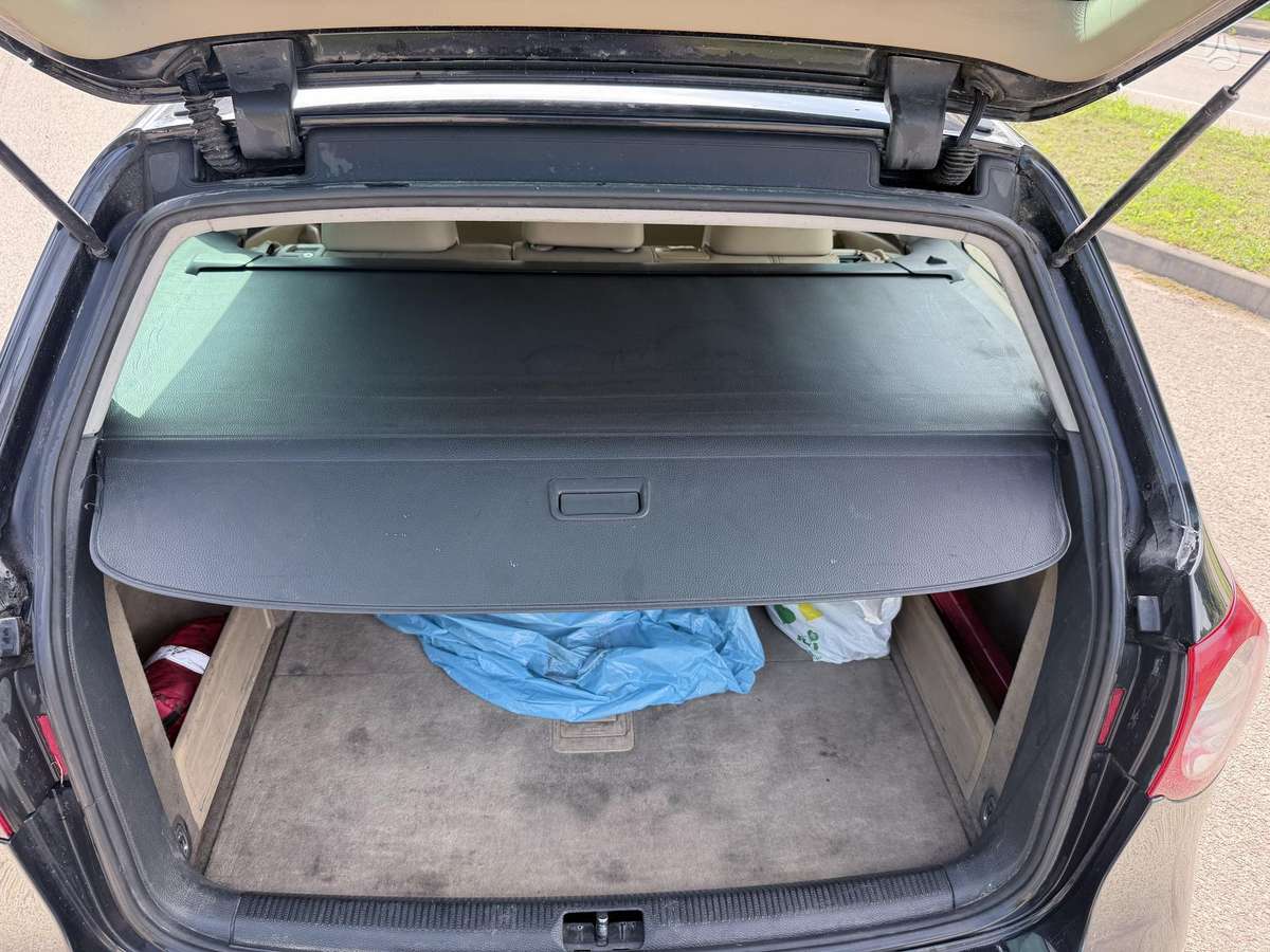 Volkswagen Passat - 8