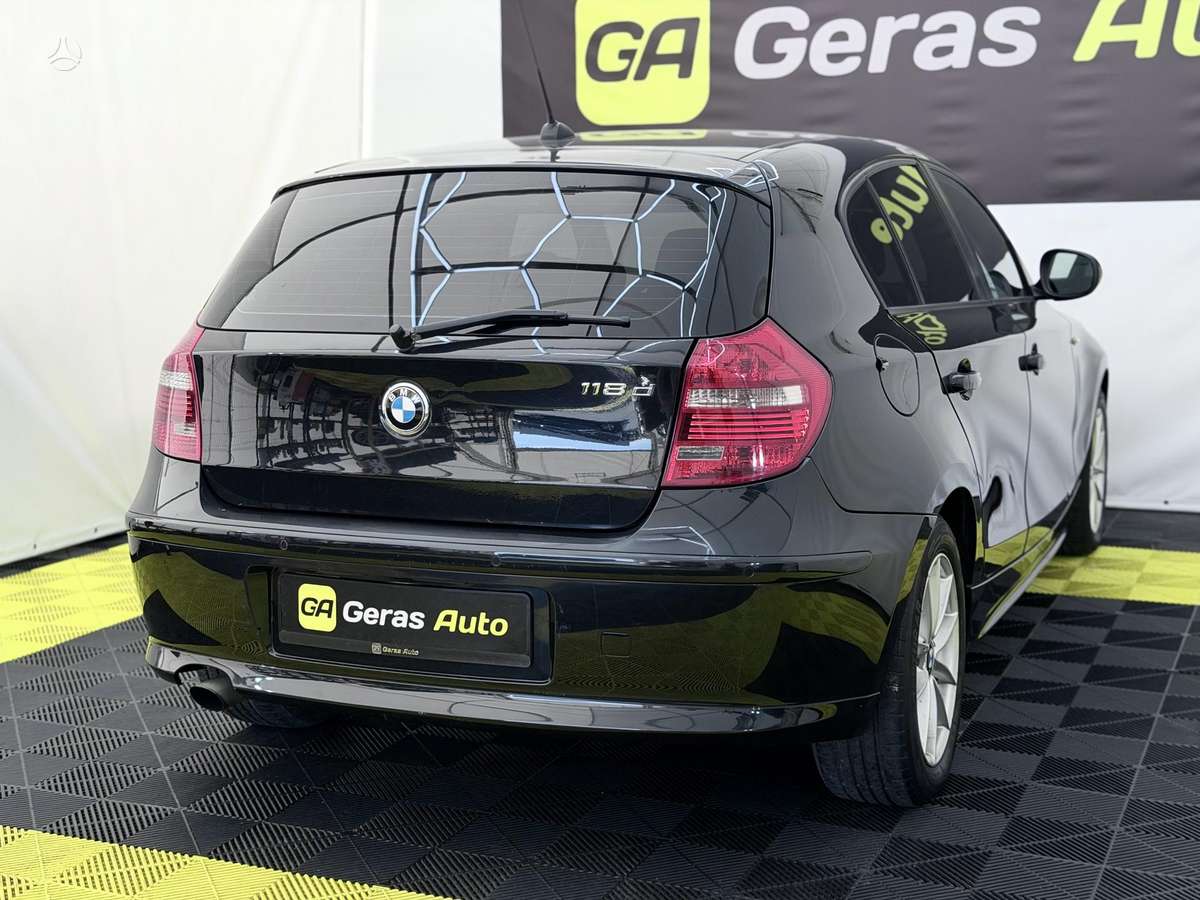BMW 118, 2.0 l., hatchback