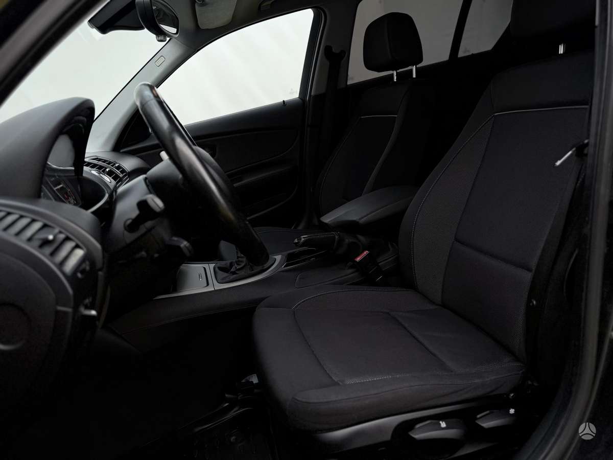 BMW 118, 2.0 l., hatchback