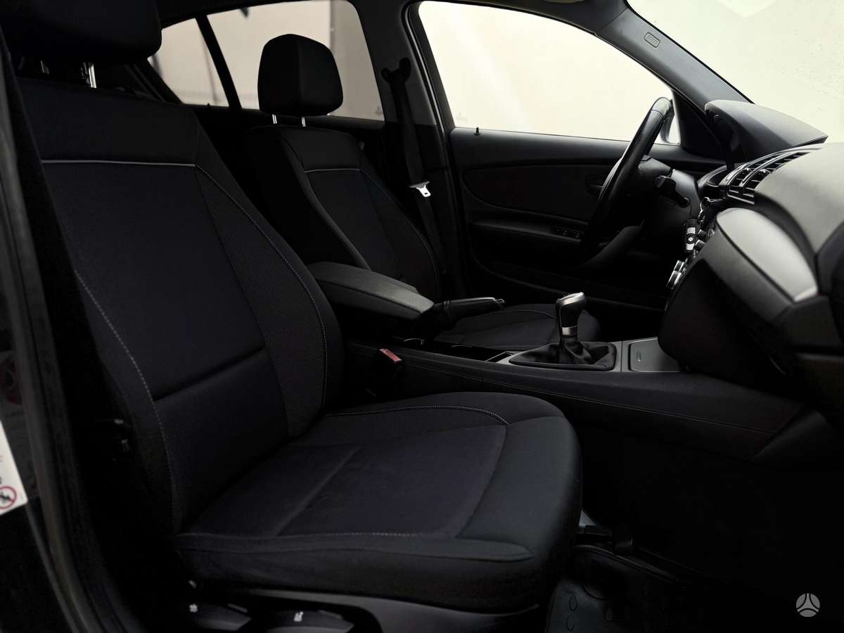 BMW 118, 2.0 l., hatchback