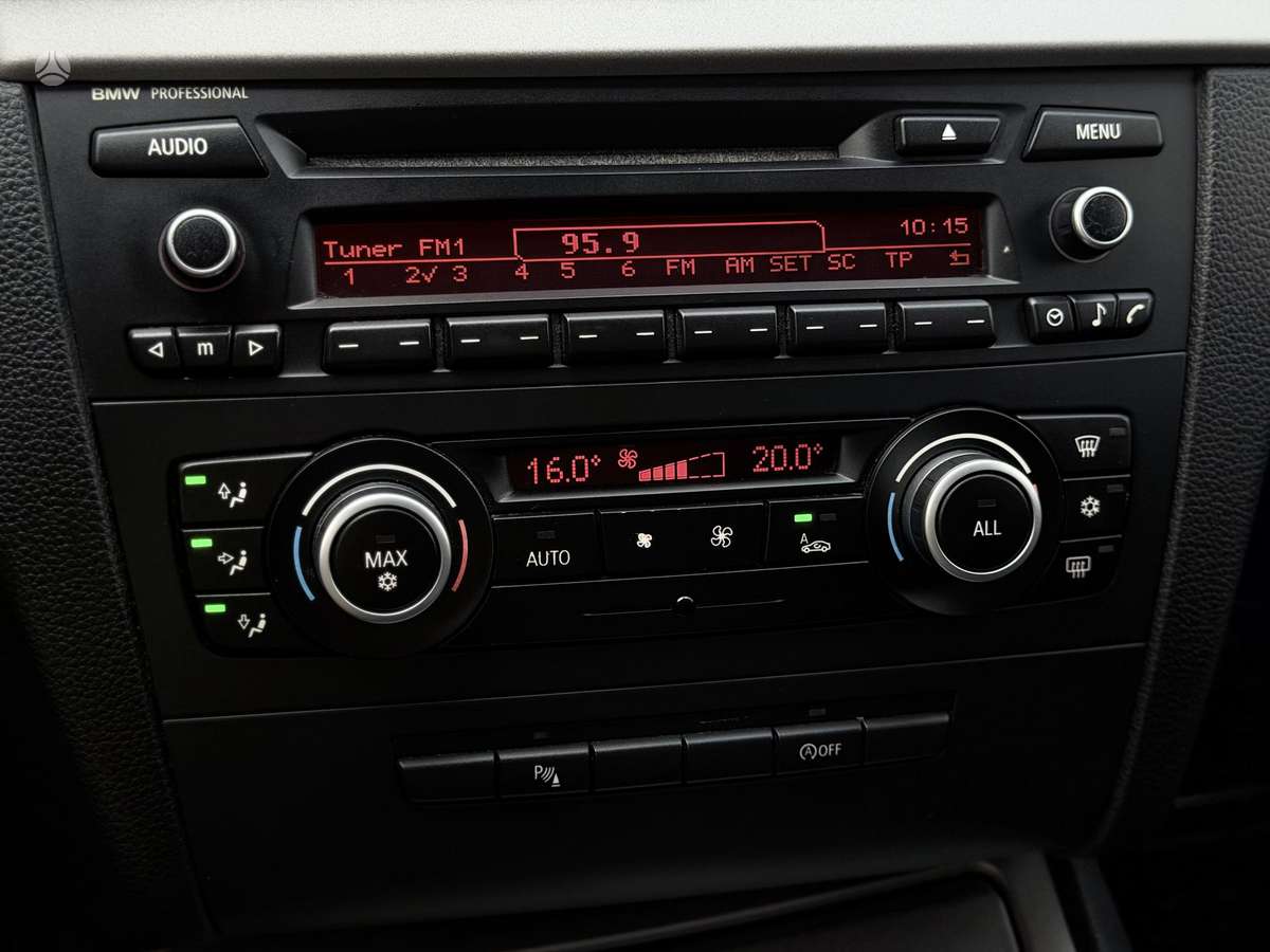 BMW 118, 2.0 l., hatchback