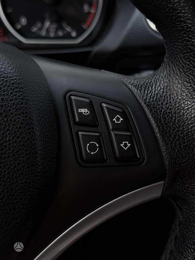 BMW 118, 2.0 l., hatchback