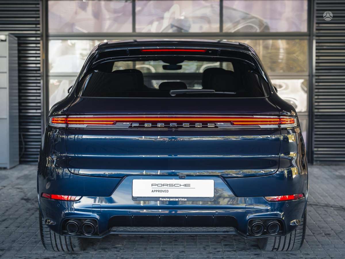 Porsche Cayenne - 4