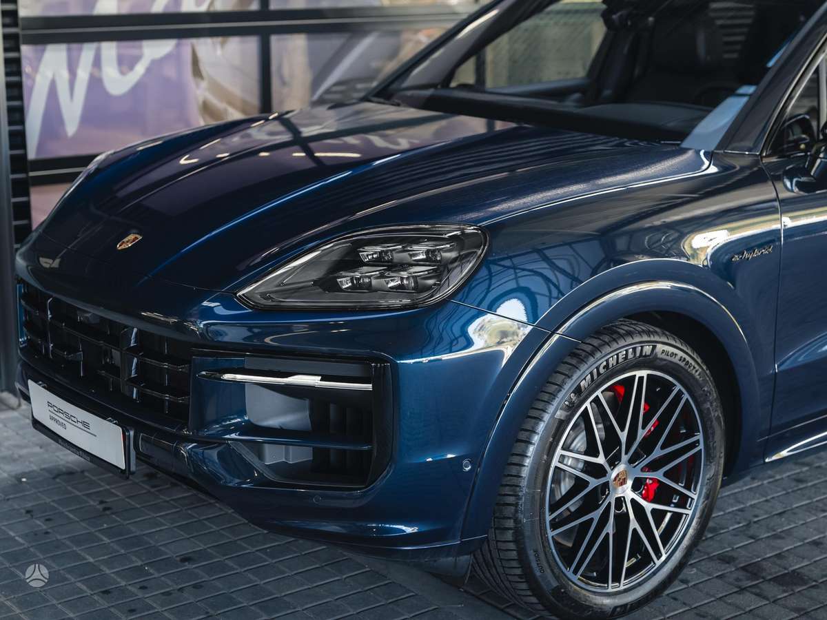 Porsche Cayenne - 9