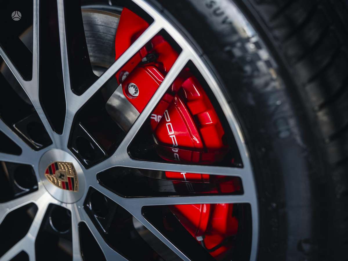 Porsche Cayenne - 12