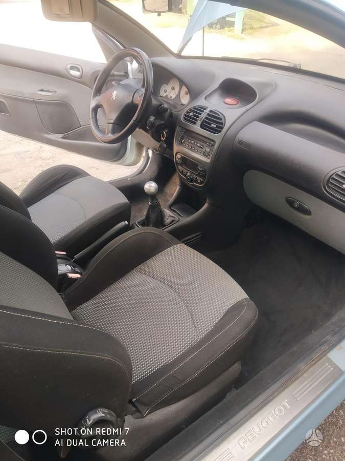Peugeot 206+ - 12