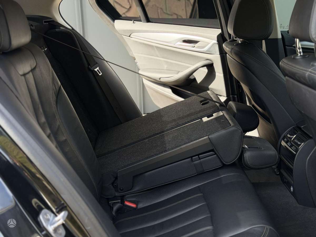 BMW 520, 2.0 l., Седан