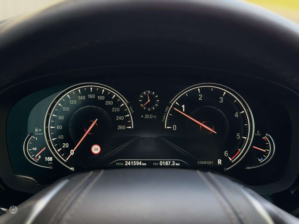 BMW 520, 2.0 l., Седан