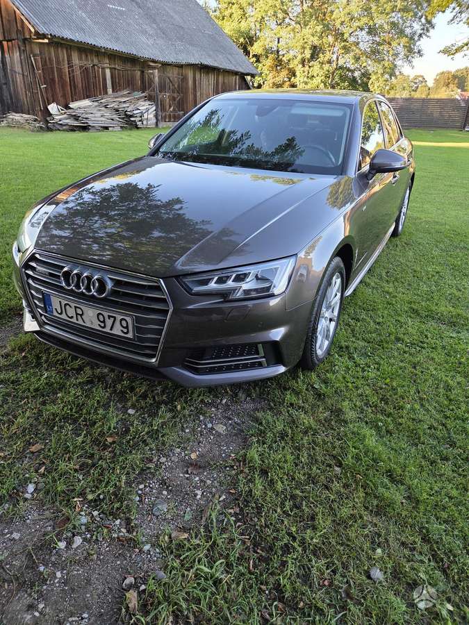 Audi A4, 2.0 l., Седан