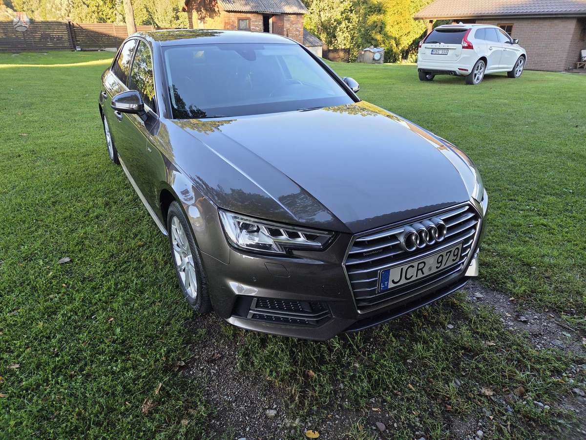 Audi A4, 2.0 l., Седан