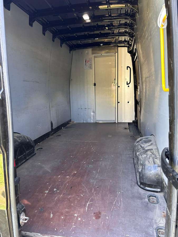 Volkswagen Crafter - 6