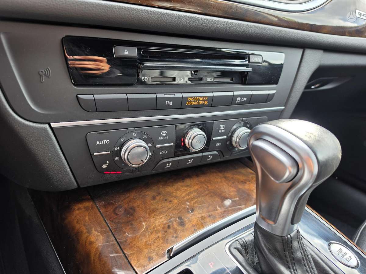 Audi A6, 3.0 l., Седан