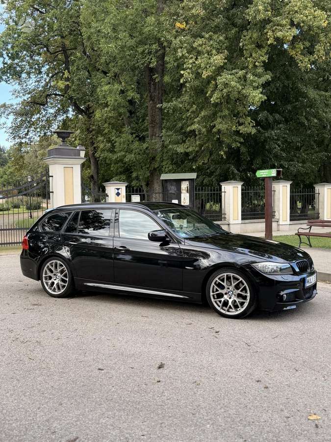 BMW 318, 2.0 l., universalas