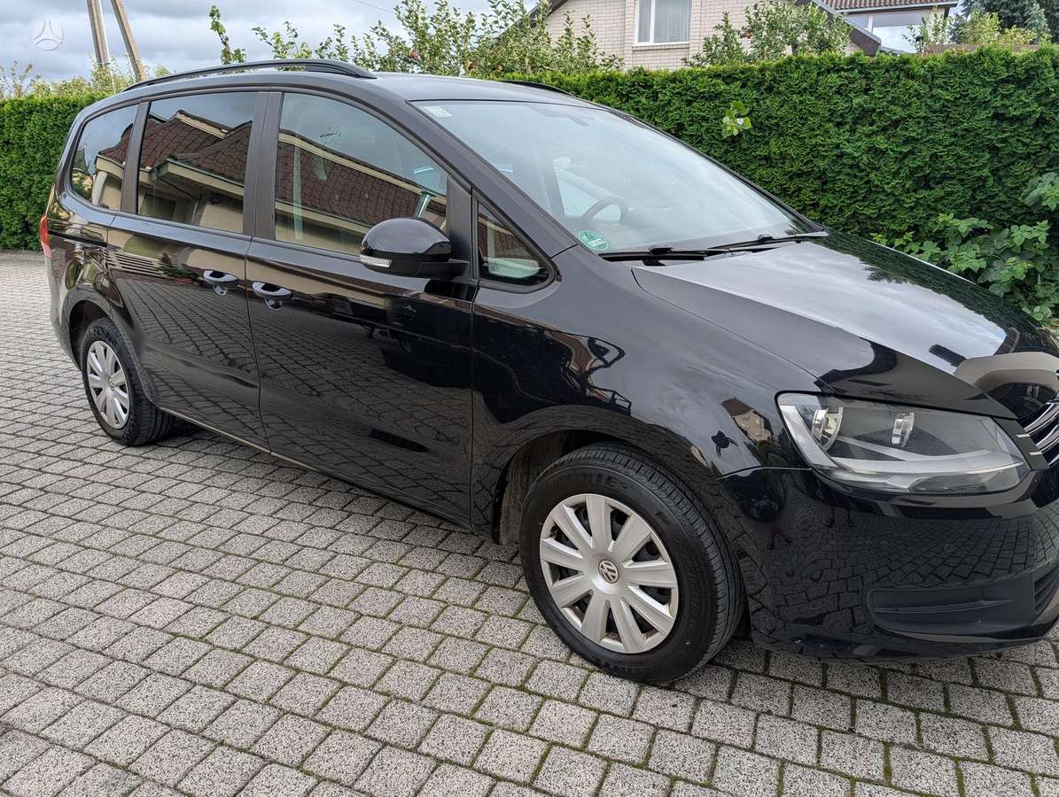Volkswagen Sharan - 1