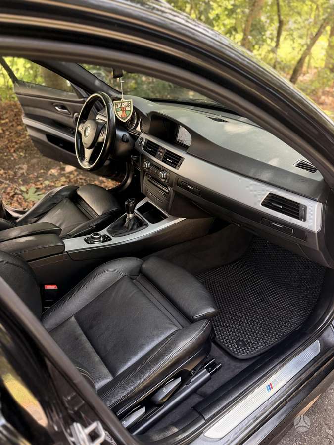 BMW 318, 2.0 l., wagon