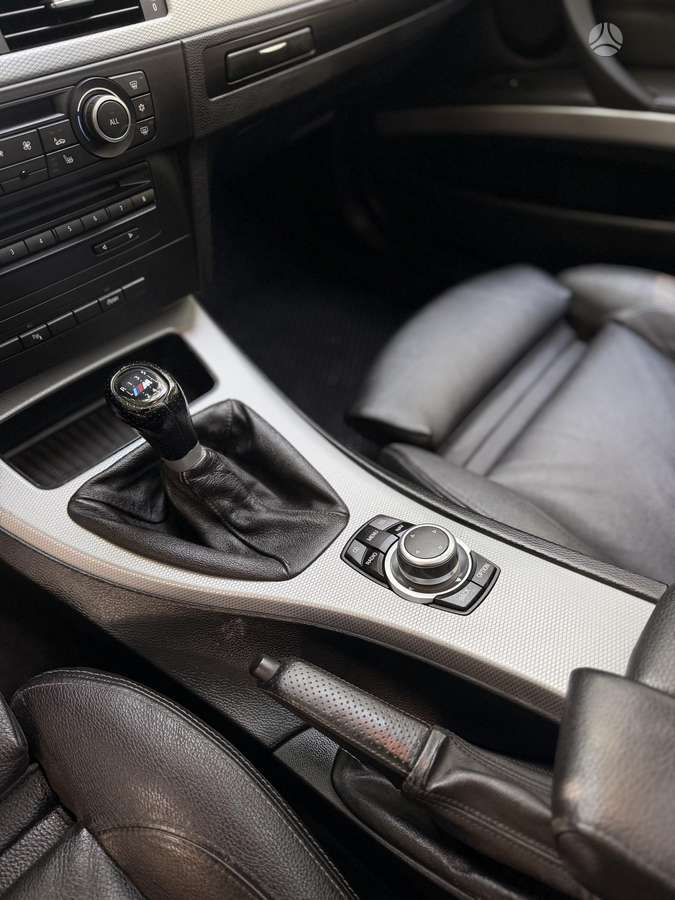 BMW 318, 2.0 l., universalas