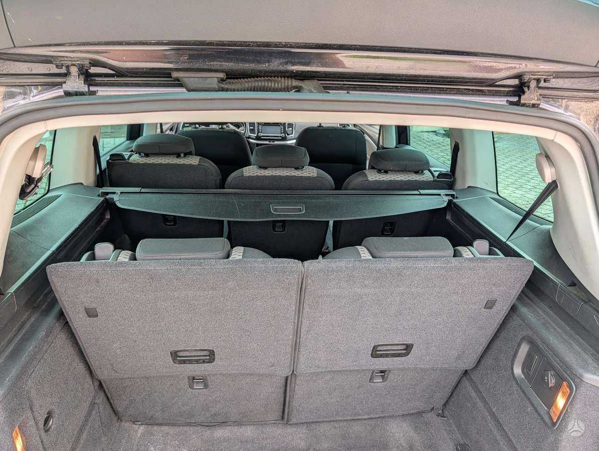 Volkswagen Sharan - 10