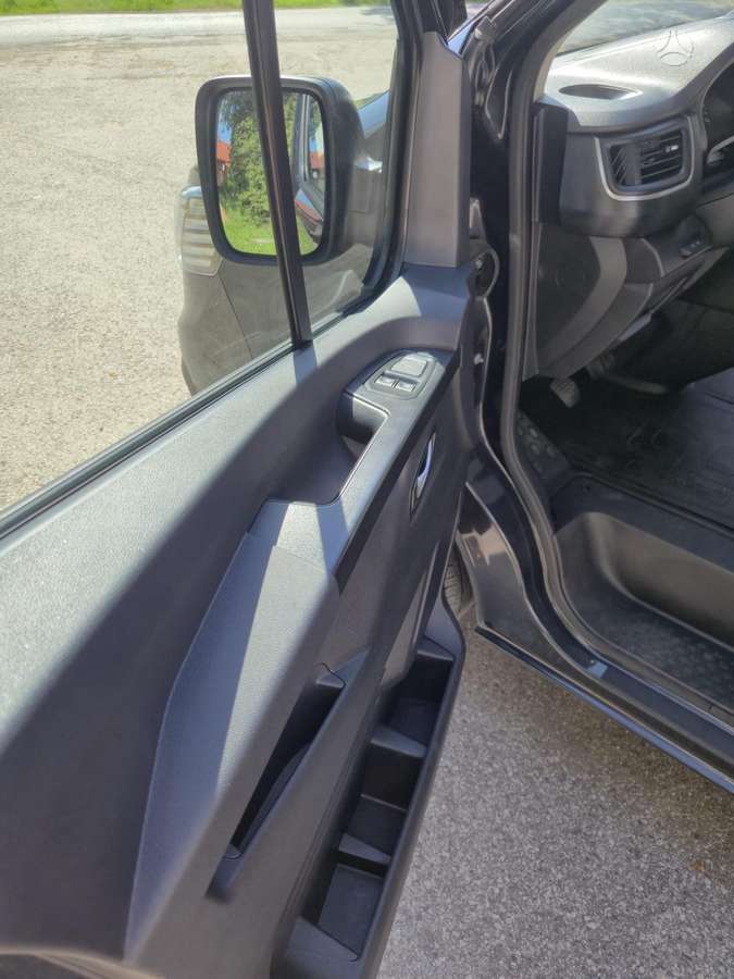 Renault Trafic - 10