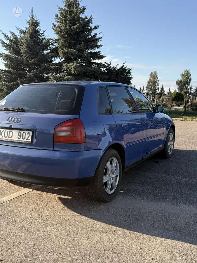 Audi A3, 1.8 l., hatchback
