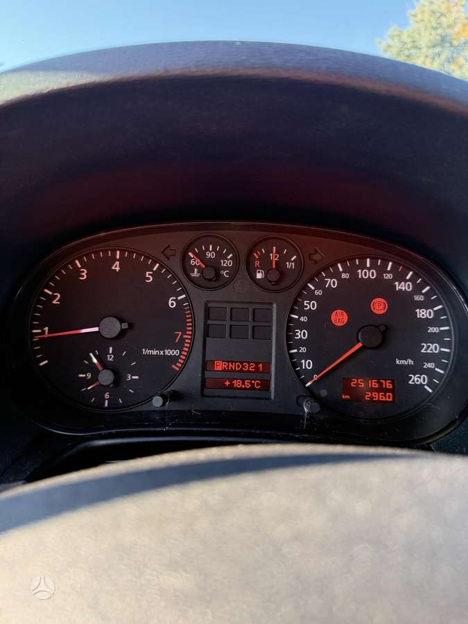 Audi A3, 1.8 l., hatchback