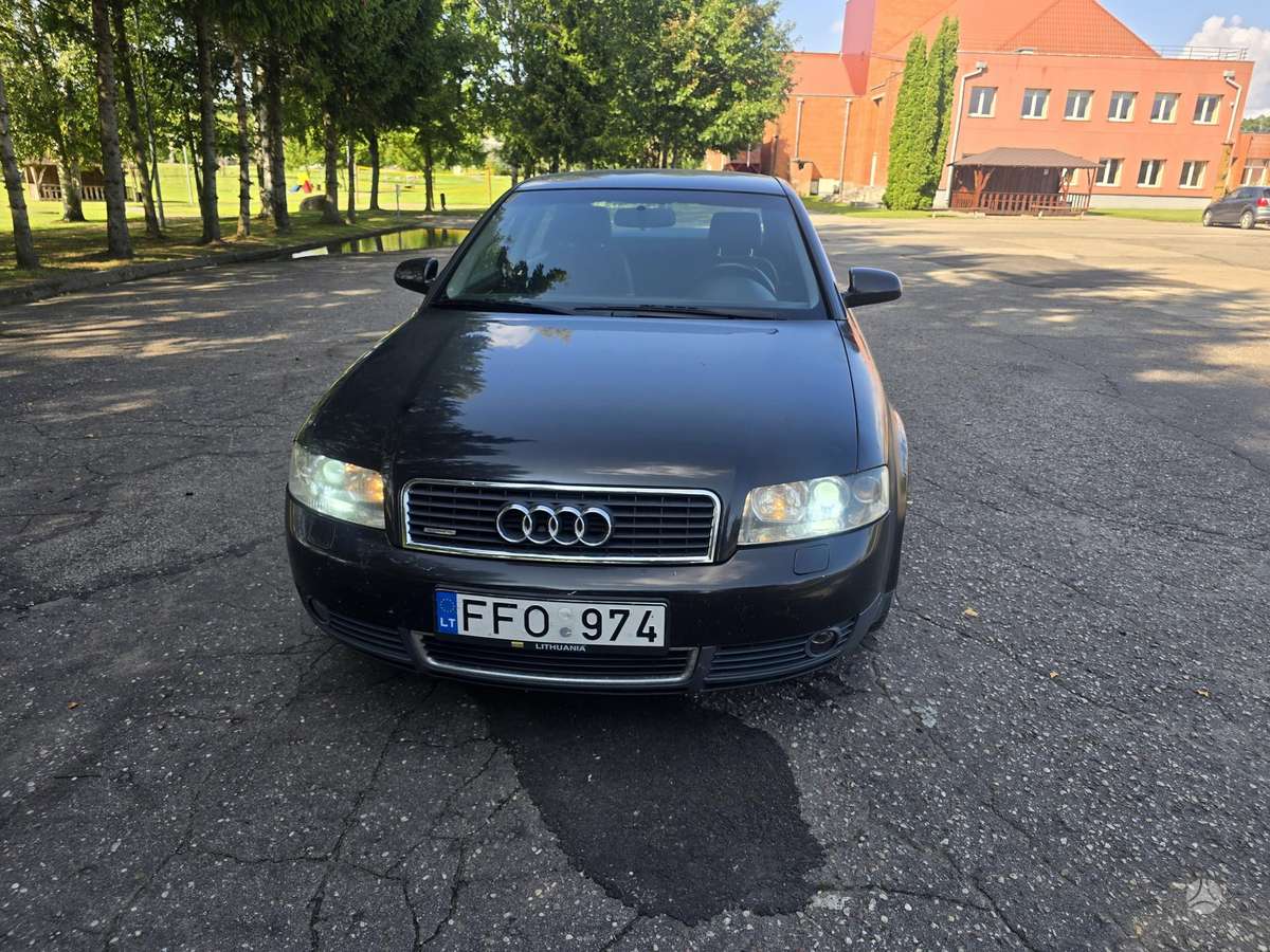 Audi A4, 2.5 l., Седан