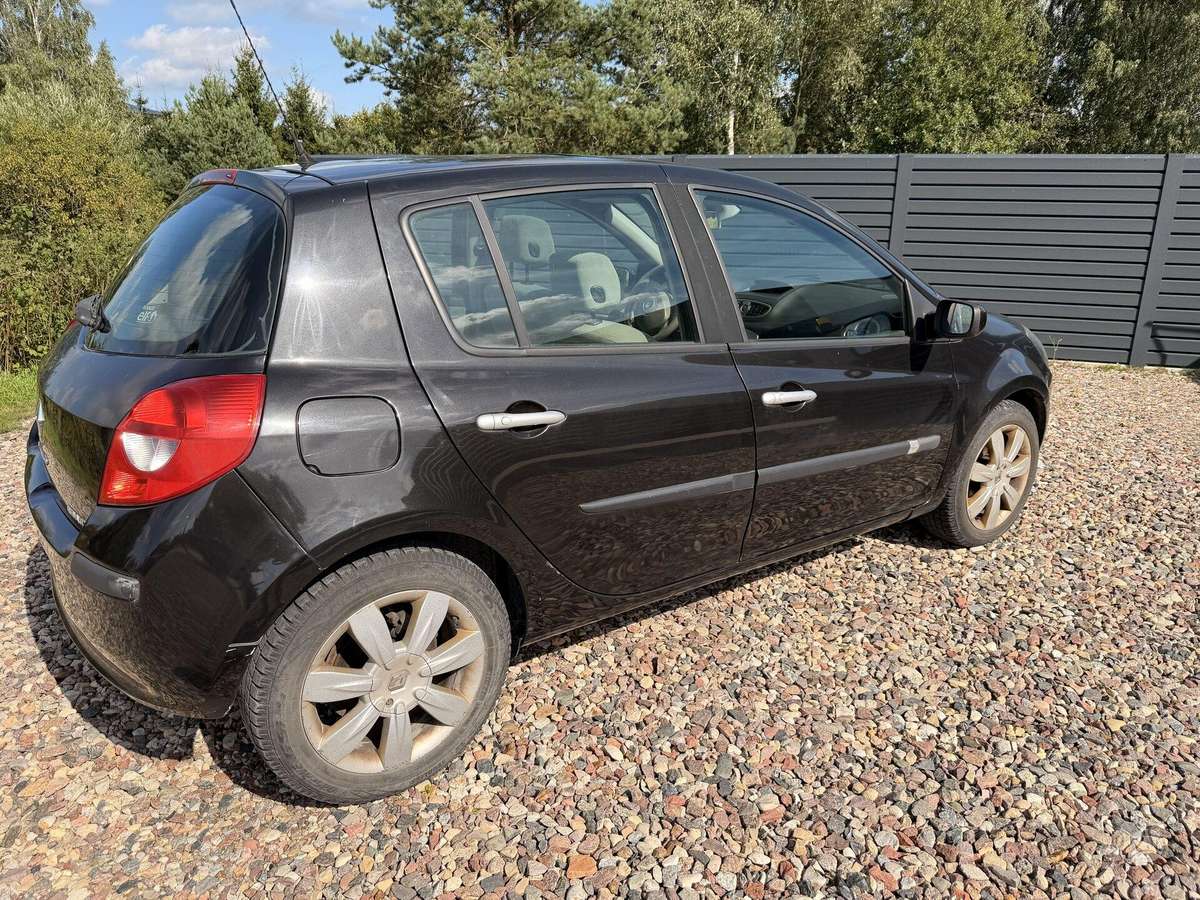 Renault Clio - 3