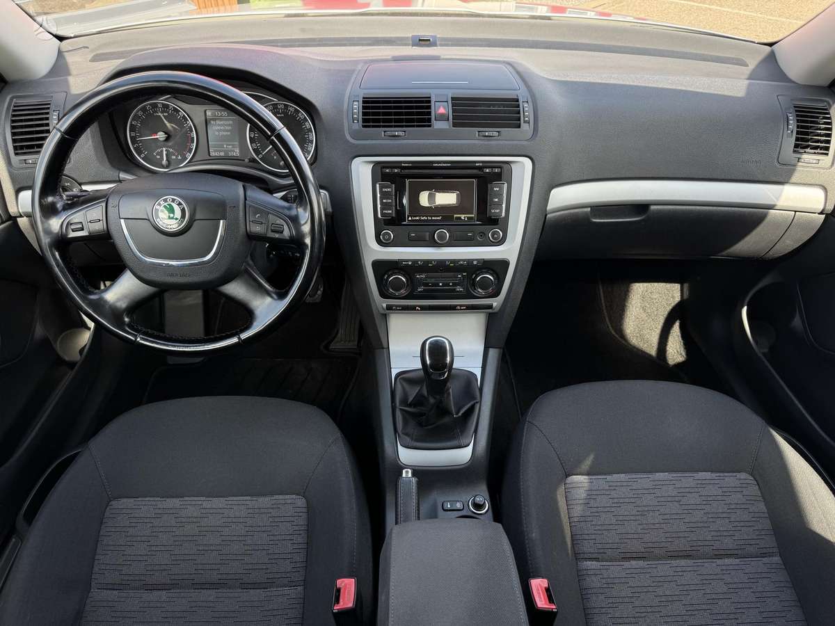 Škoda Octavia - 2