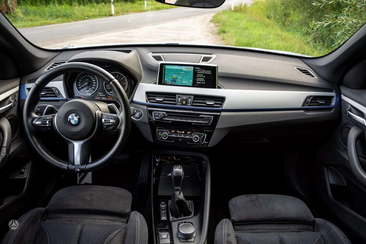 BMW X1, 2.0 l., Внедорожник / Кроссовер