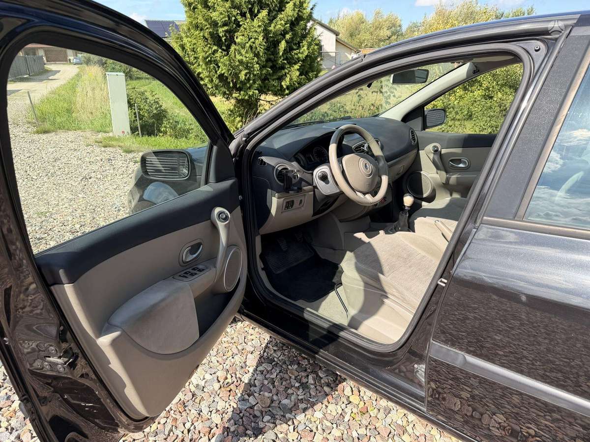 Renault Clio, 1.5 l., Хэтчбек