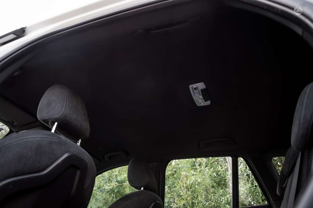 BMW X1, 2.0 l., Внедорожник / Кроссовер