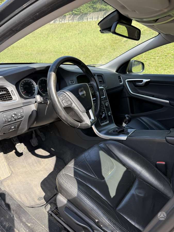 Volvo V60, 1.6 l., Универсал
