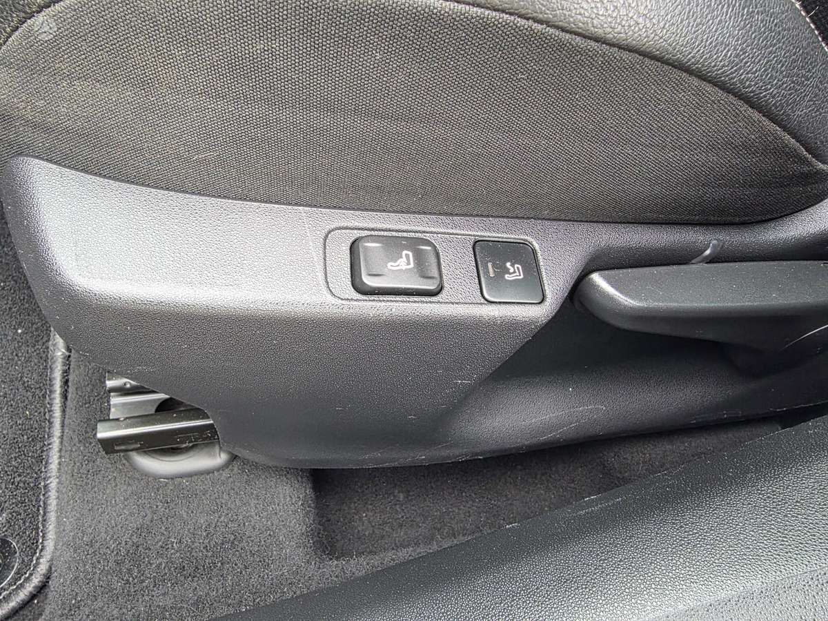 Citroen DS4, 1.6 l., hatchback