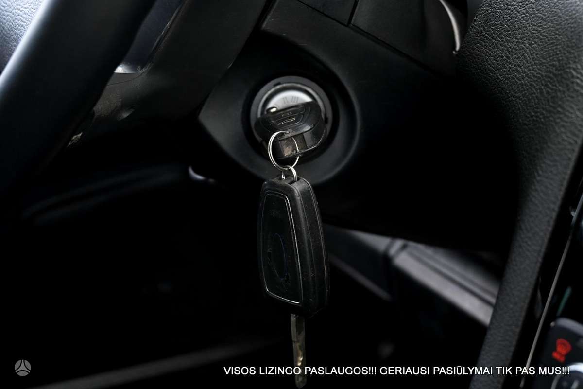 Ford S-MAX 2010 — photo 25