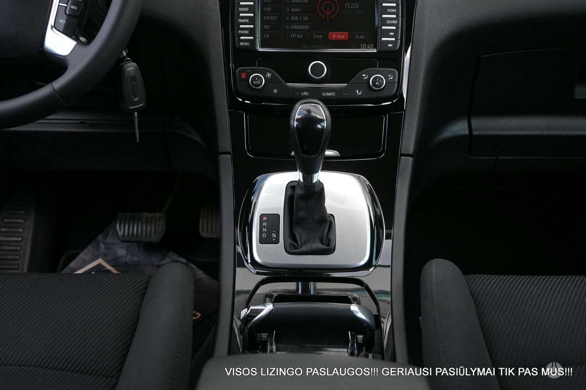 Ford S-MAX 2010 — photo 28