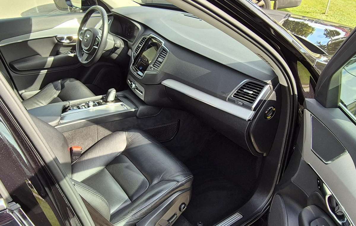 Volvo XC90 - 10