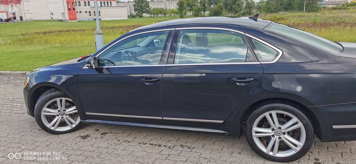 Volkswagen Passat - 5