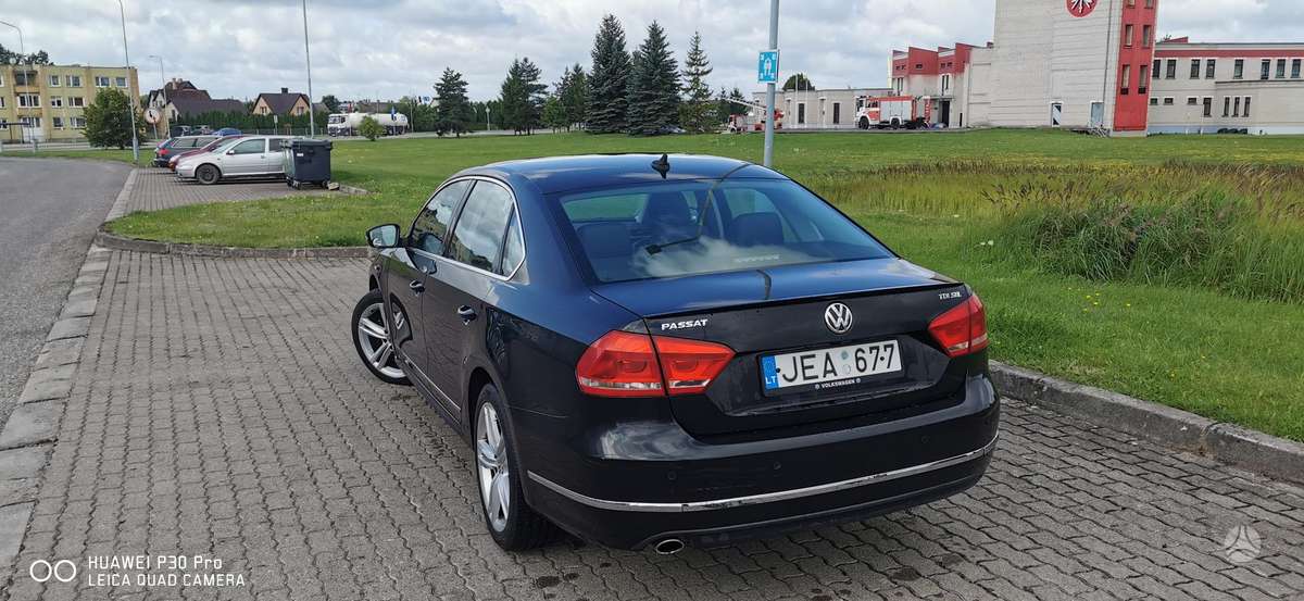 Volkswagen Passat - 6