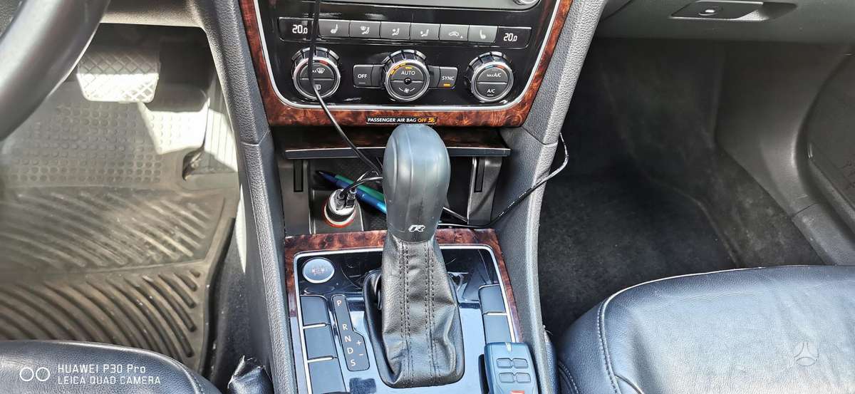 Volkswagen Passat - 9