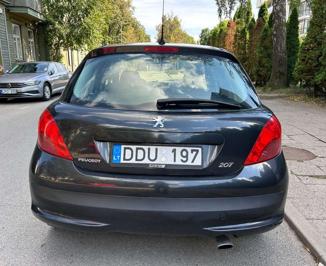 Peugeot 207, 1.6 l., hatchback